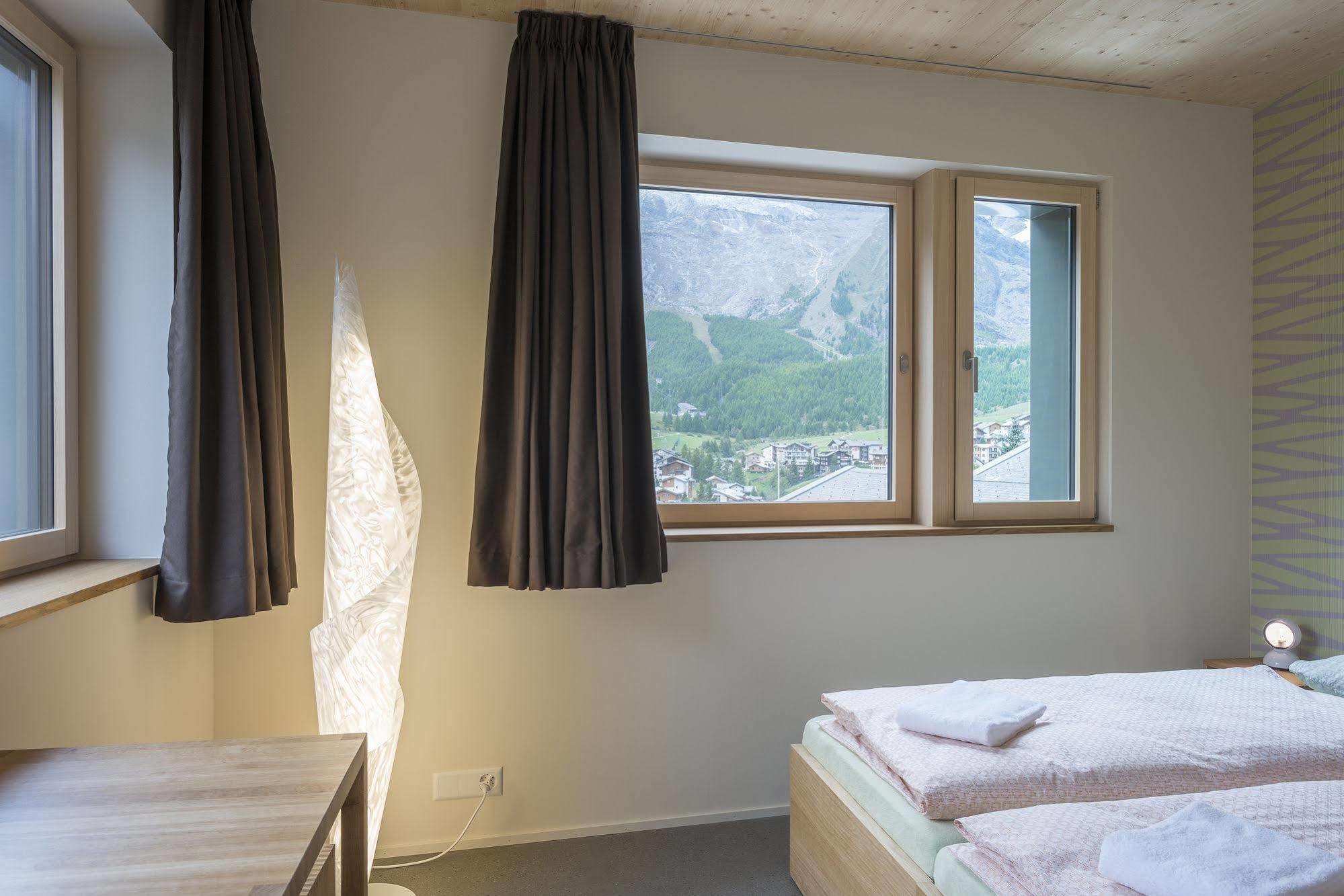 Wellnesshostel4000 Saas-Fee Exterior photo